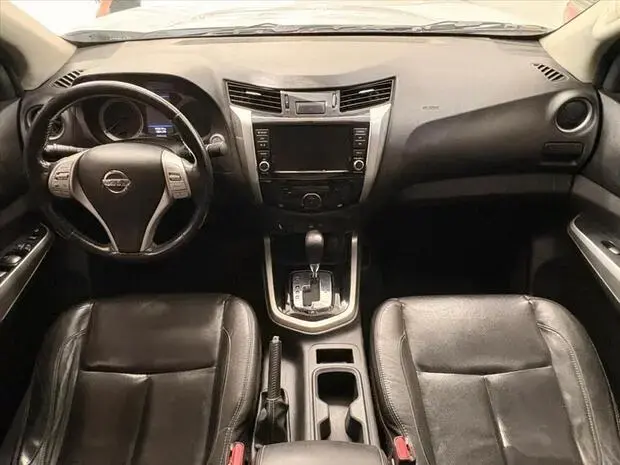 Nissan FRONTIER 2.3 16V TURBO DIESEL XE CD 4X4 AUTOMÁTICO