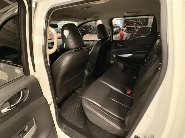 Nissan FRONTIER 2.3 16V TURBO DIESEL XE CD 4X4 AUTOMÁTICO