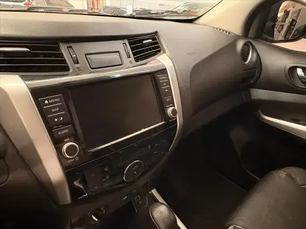 Nissan FRONTIER 2.3 16V TURBO DIESEL XE CD 4X4 AUTOMÁTICO