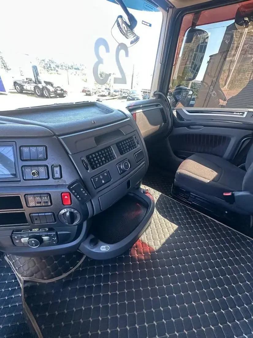 galeria DAF XF FTT 530 6x4