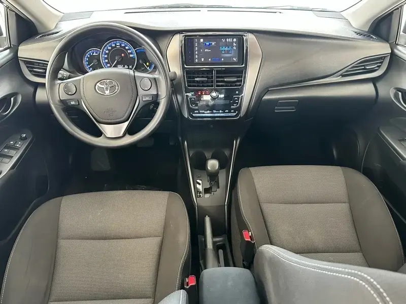 galeria Yaris Sedan