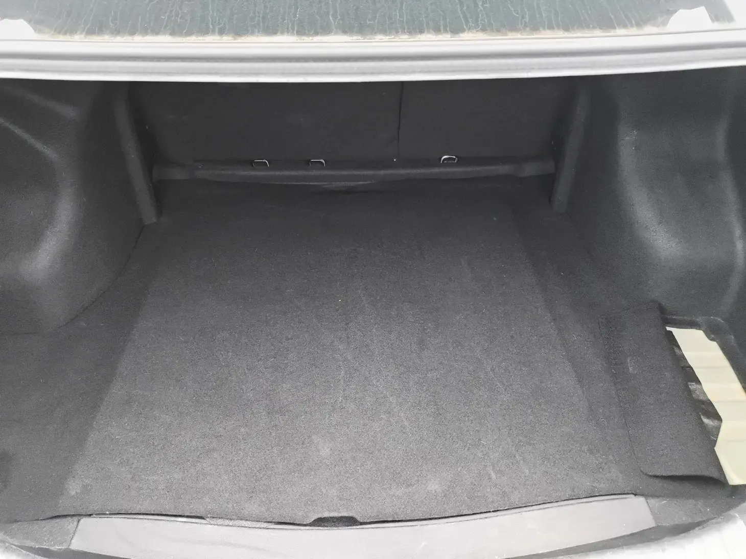 galeria Yaris Sedan