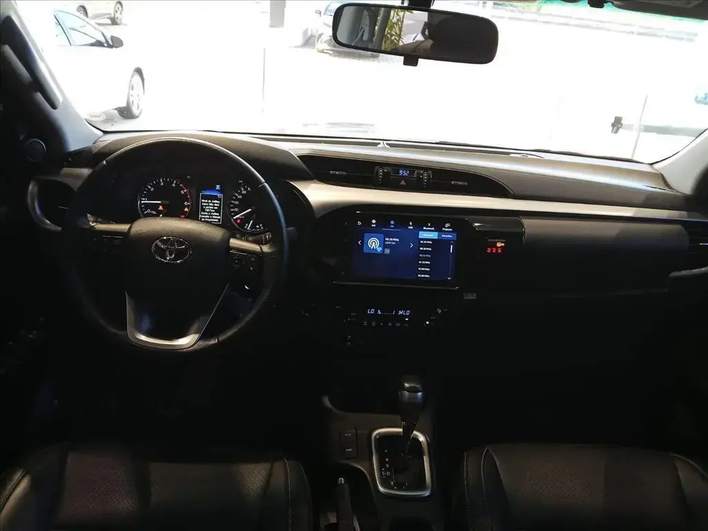 galeria HILUX