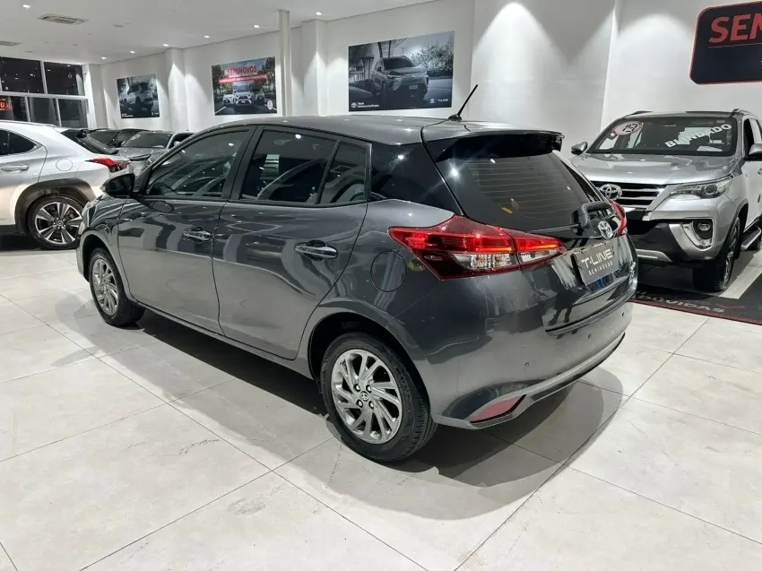 galeria YARIS