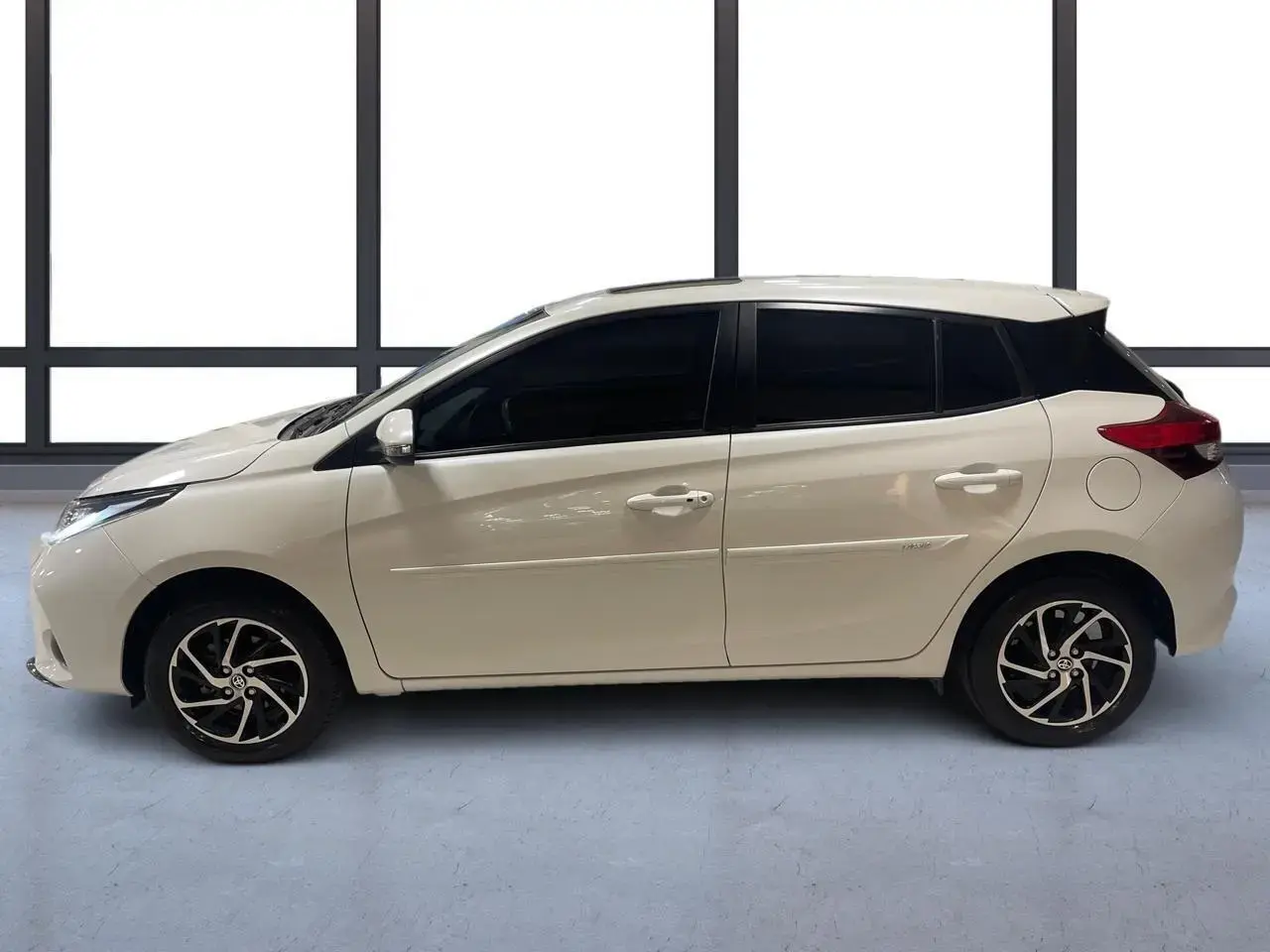 galeria Yaris