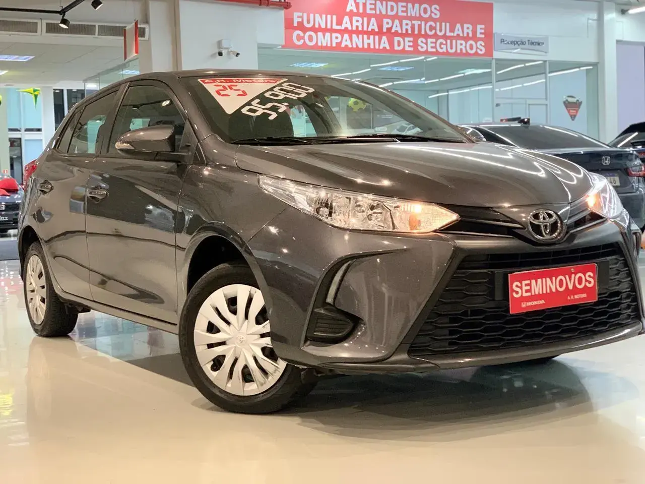 galeria Yaris