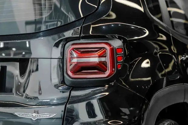 Jeep RENEGADE 1.3 T270 TURBO FLEX TRAILHAWK 4X4 AT9