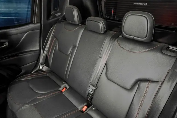 Jeep RENEGADE 1.3 T270 TURBO FLEX TRAILHAWK 4X4 AT9