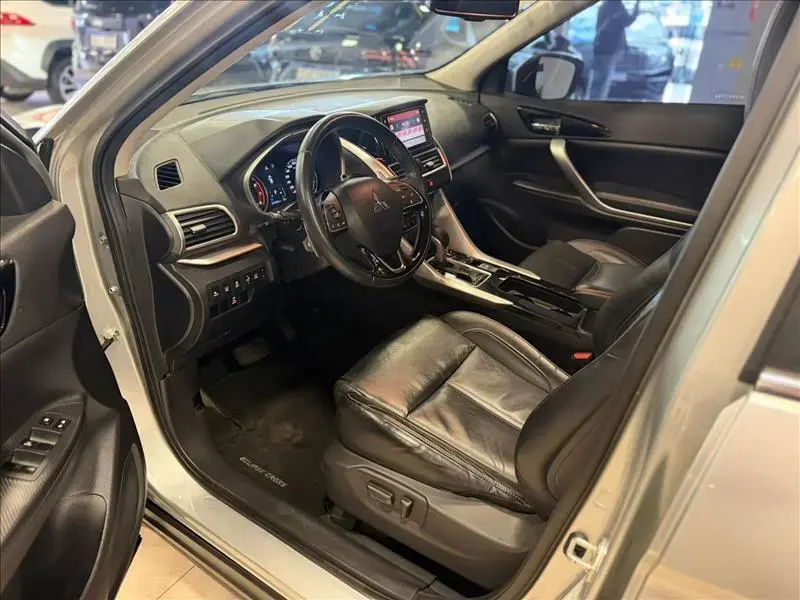 galeria ECLIPSE CROSS