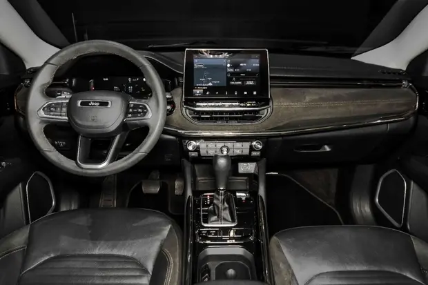 Jeep COMMANDER 1.3 T270 TURBO FLEX LIMITED AT6