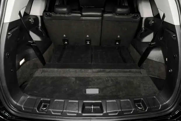 Jeep COMMANDER 1.3 T270 TURBO FLEX LIMITED AT6