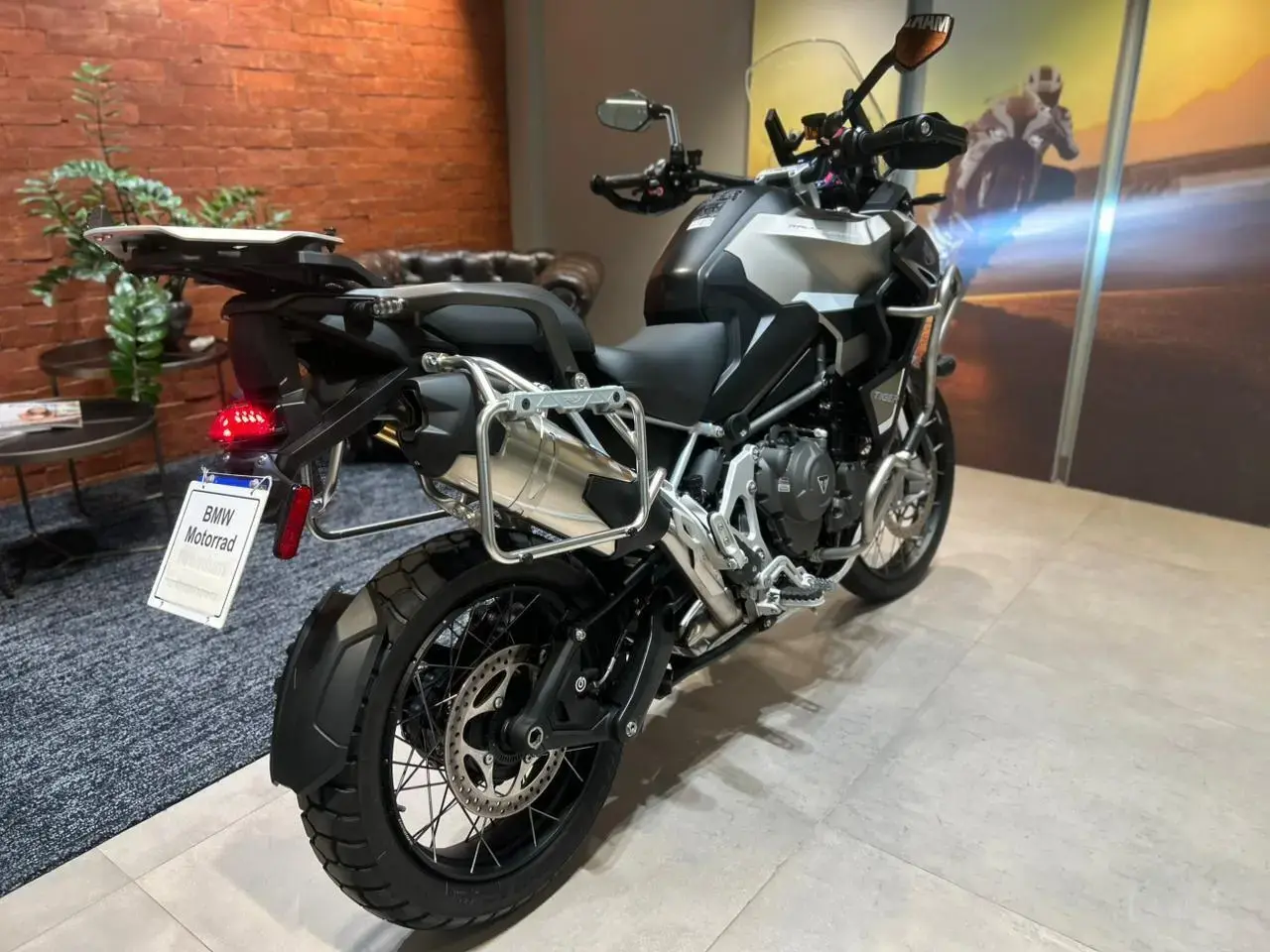 galeria Tiger 1200