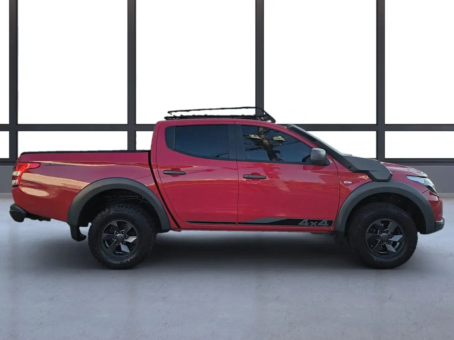 galeria L200 Triton Savana