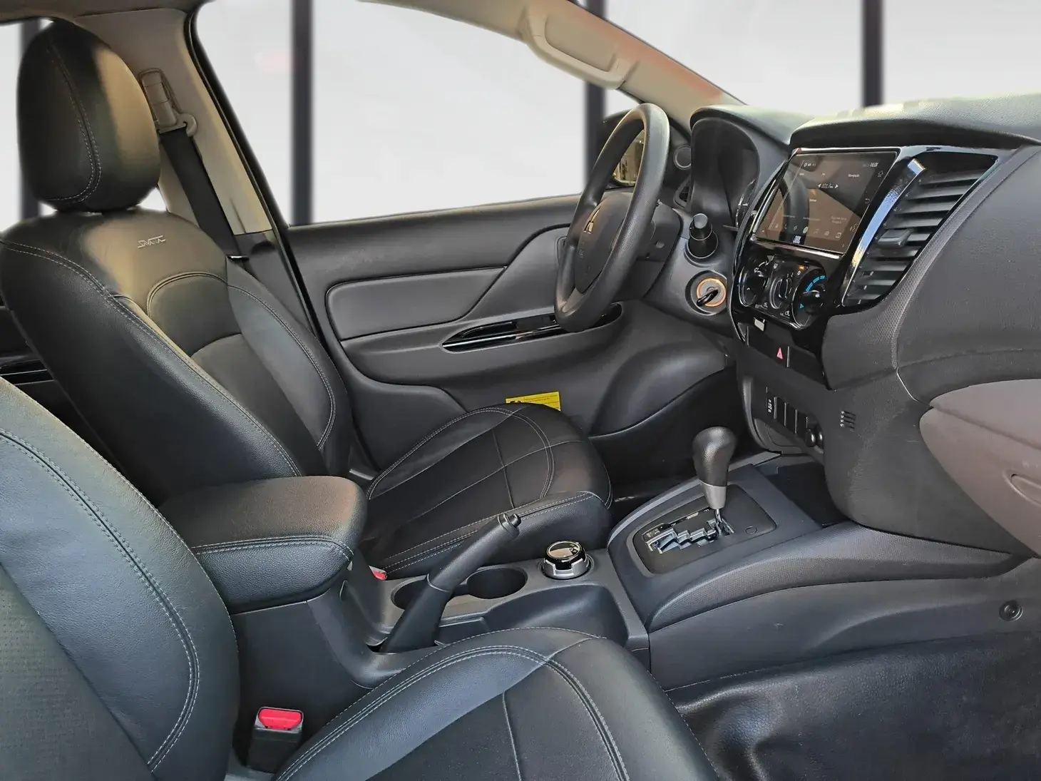 galeria L200 Triton Savana