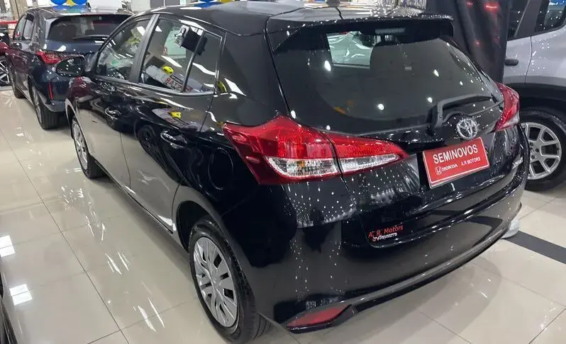 galeria Yaris