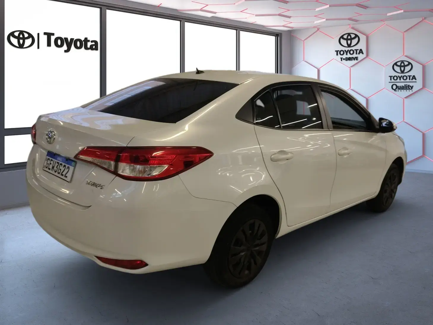 galeria Yaris Sedan