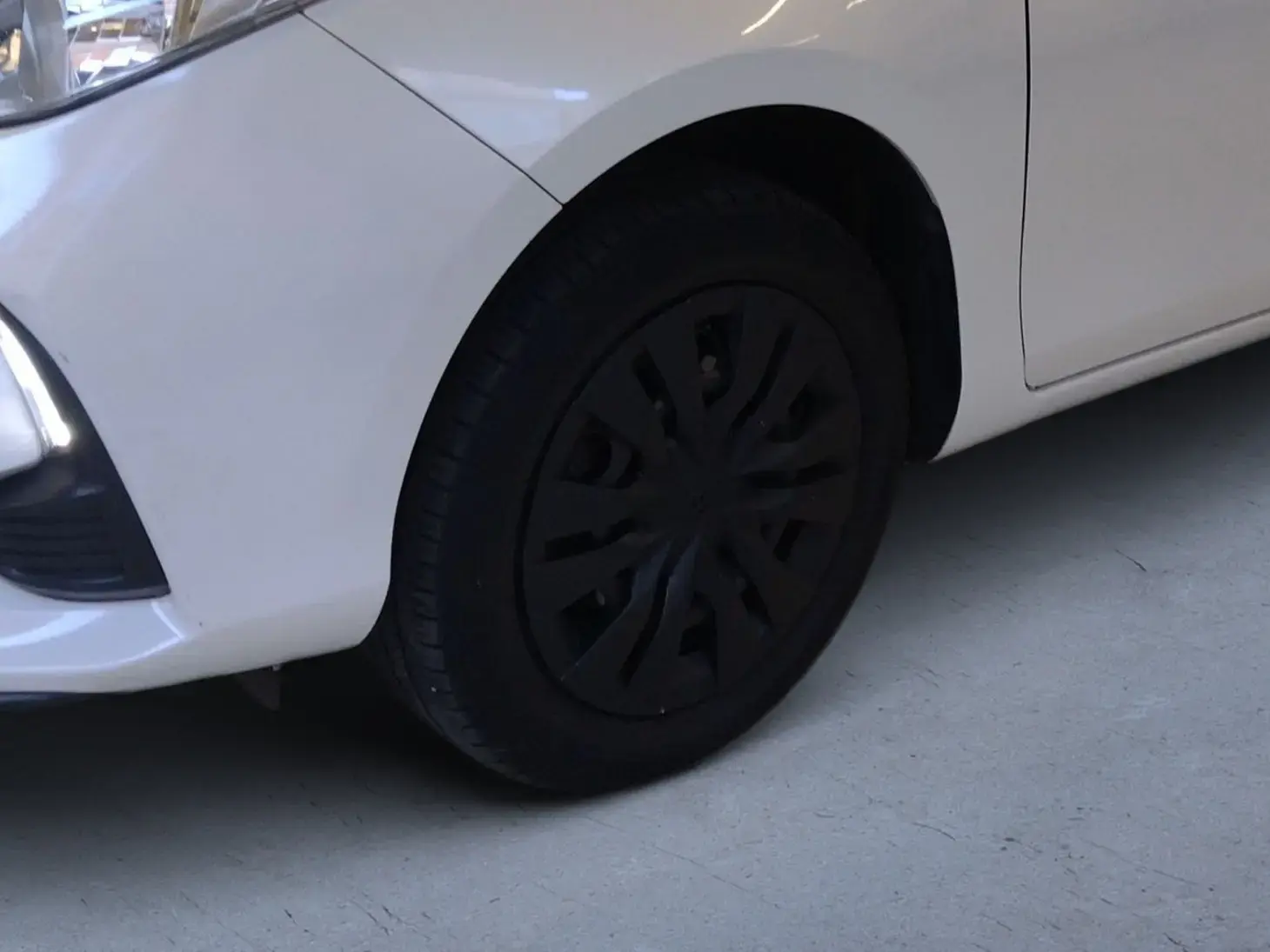 galeria Yaris Sedan