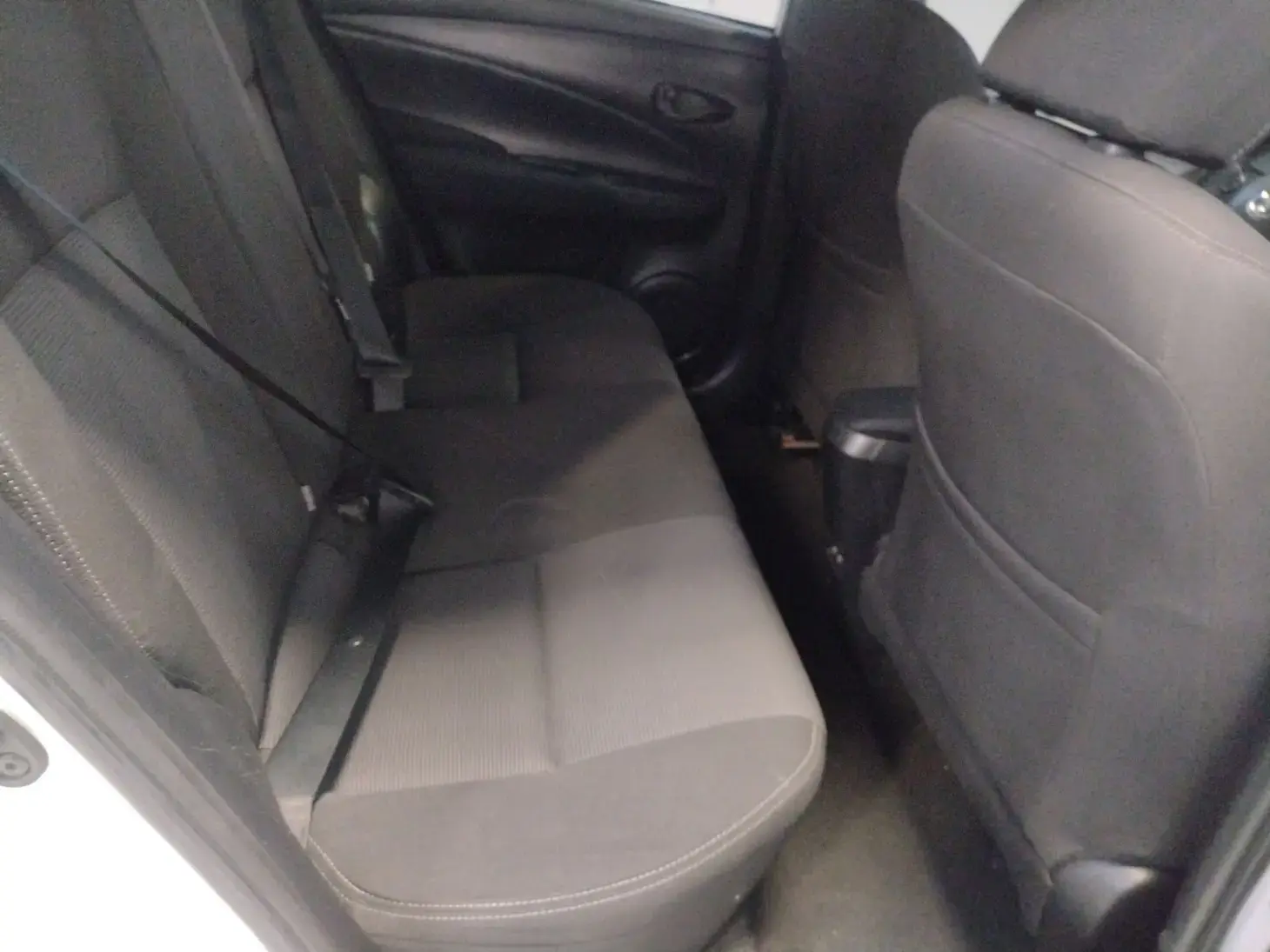 galeria Yaris Sedan