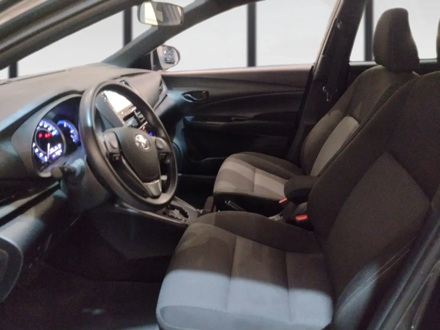 galeria Yaris