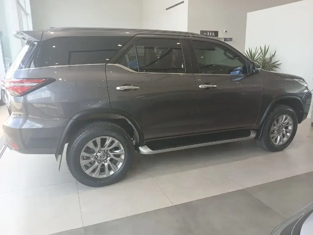 galeria HILUX SW4