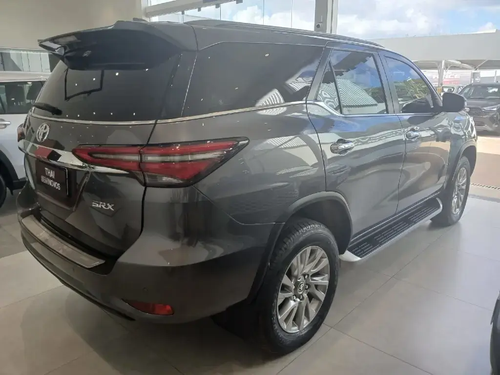 galeria HILUX SW4