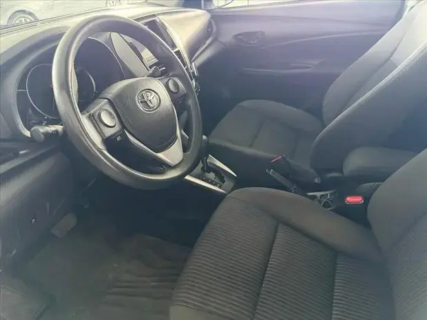 Toyota YARIS 1.5 16V FLEX XL PLUS CONNECT MULTIDRIVE