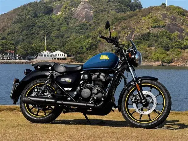 Royal Enfield METEOR 350 FIREBALL