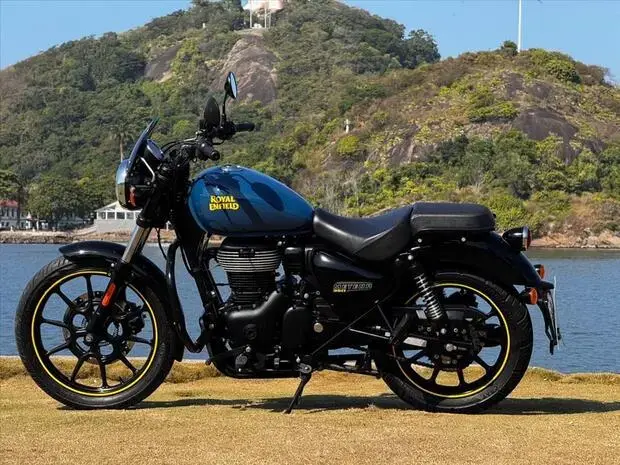 Royal Enfield METEOR 350 FIREBALL