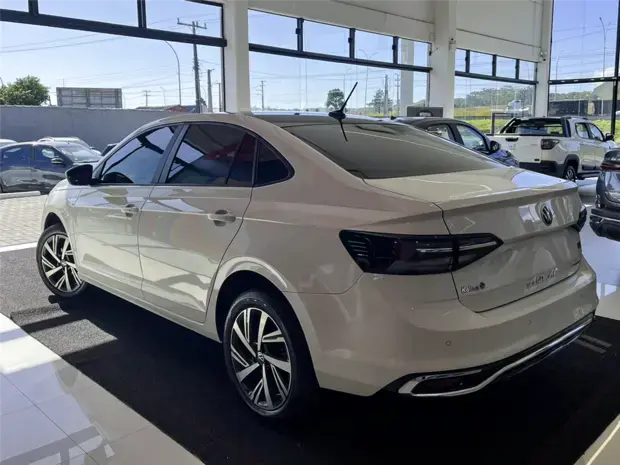 Volkswagen VIRTUS 1.0 200 TSI HIGHLINE AUTOMÁTICO