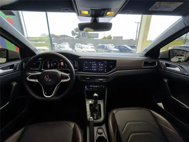 Volkswagen VIRTUS 1.0 200 TSI HIGHLINE AUTOMÁTICO