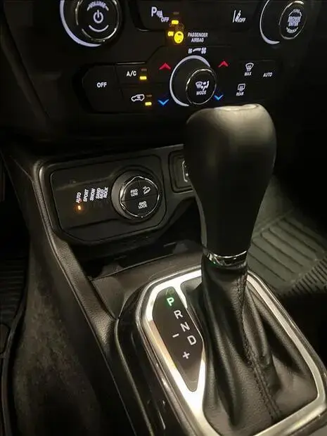 Jeep RENEGADE 1.3 T270 TURBO FLEX WILLYS 4X4 AT9