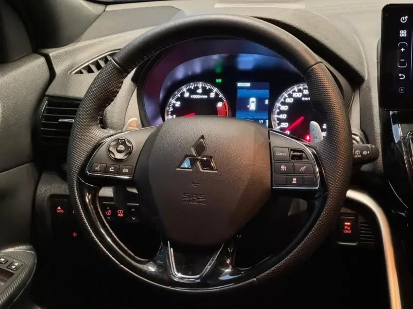 galeria ECLIPSE CROSS