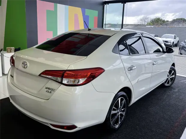 Toyota YARIS 1.5 16V FLEX SEDAN XLS MULTIDRIVE