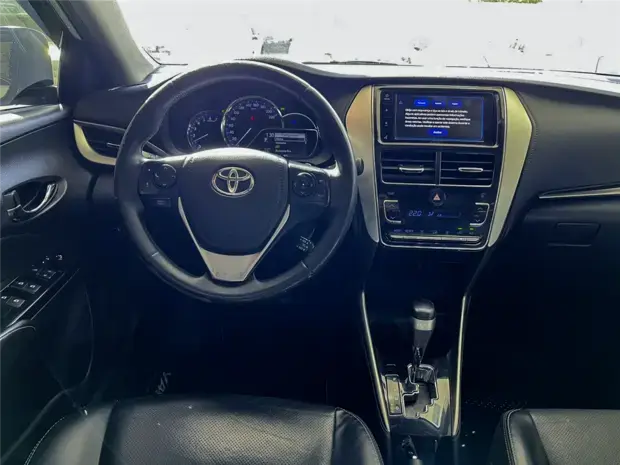 Toyota YARIS 1.5 16V FLEX SEDAN XLS MULTIDRIVE