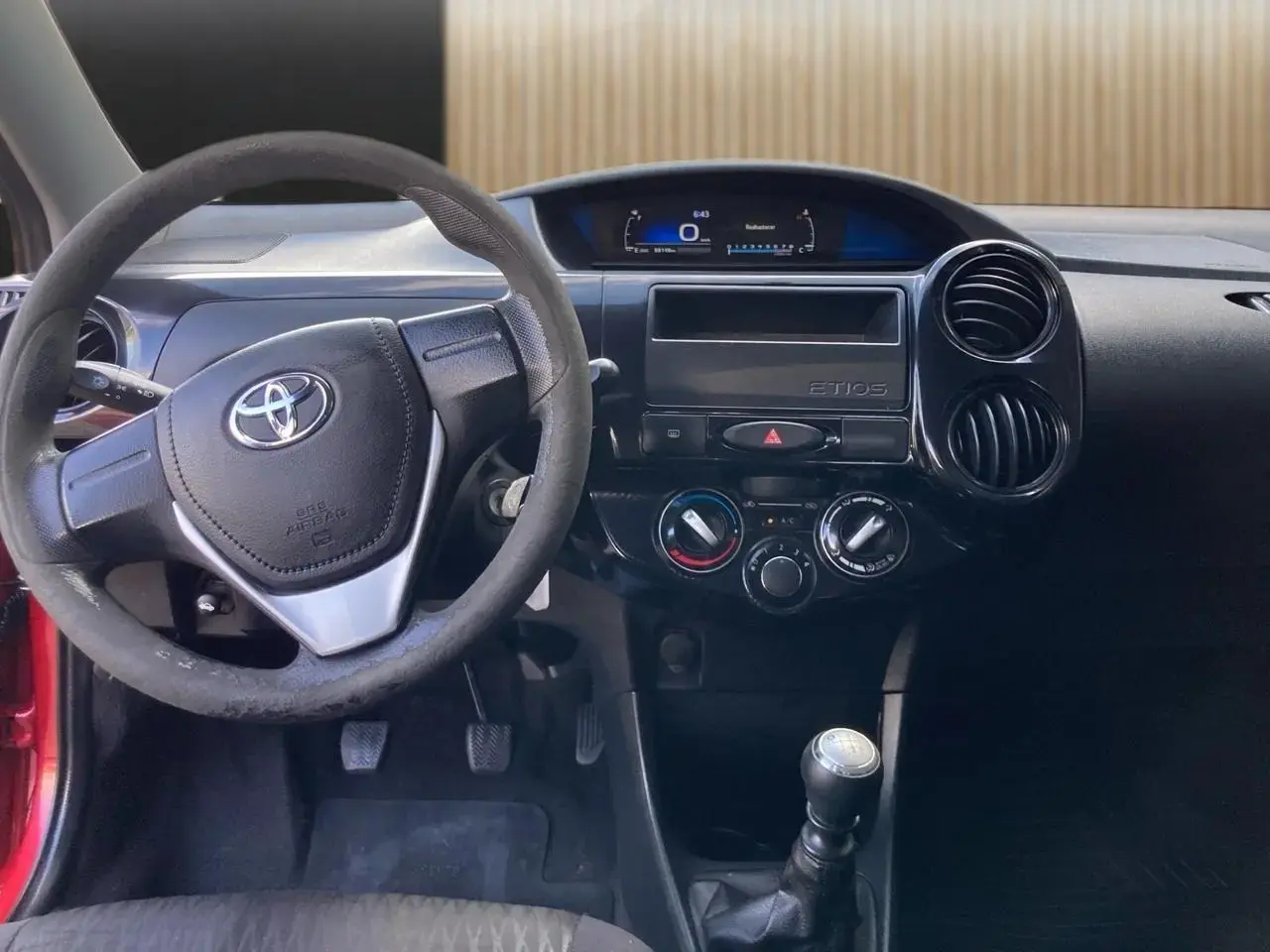 galeria ETIOS X 1.3 Flex 16V 5p Mec.