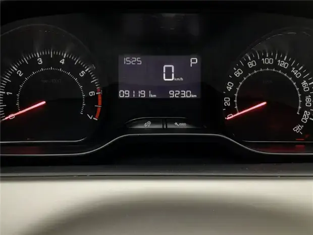 Peugeot 2008 1.6 16V FLEX ALLURE PACK 4P AUTOMÁTICO