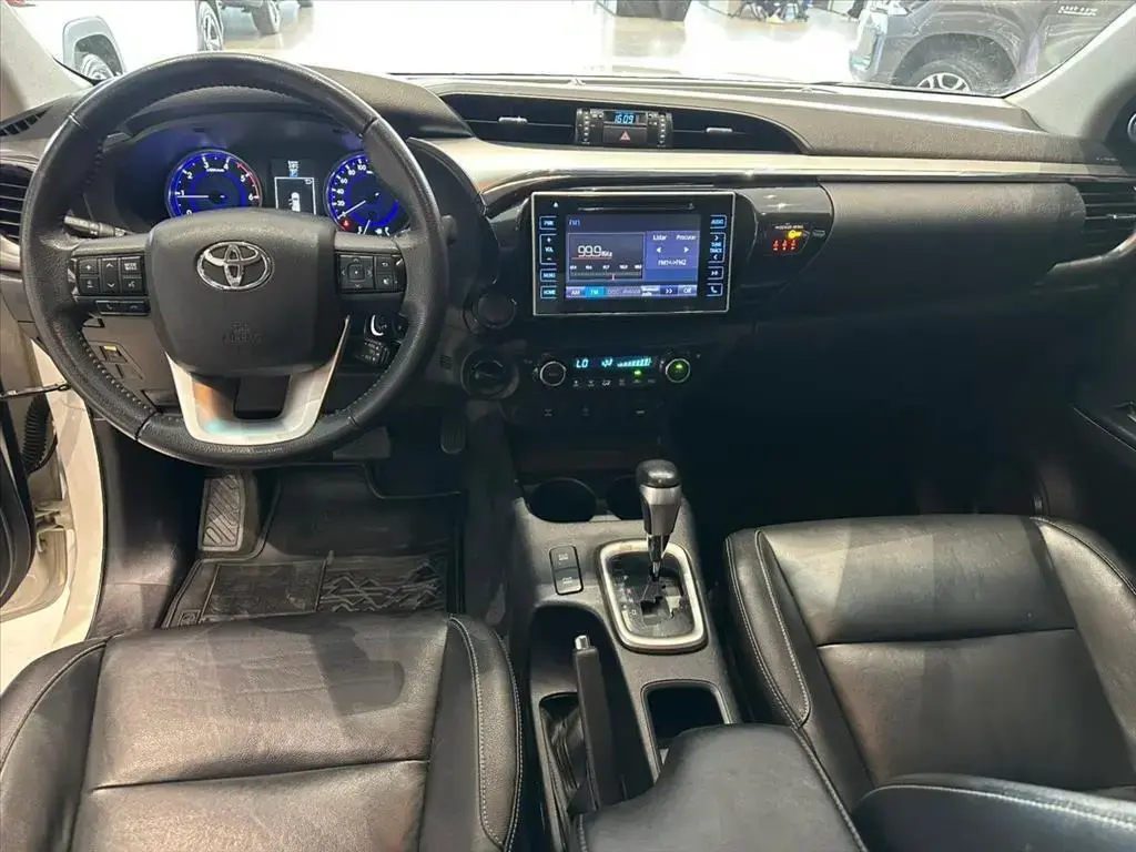 galeria HILUX