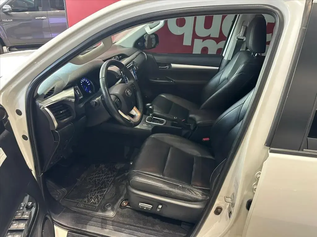 galeria HILUX