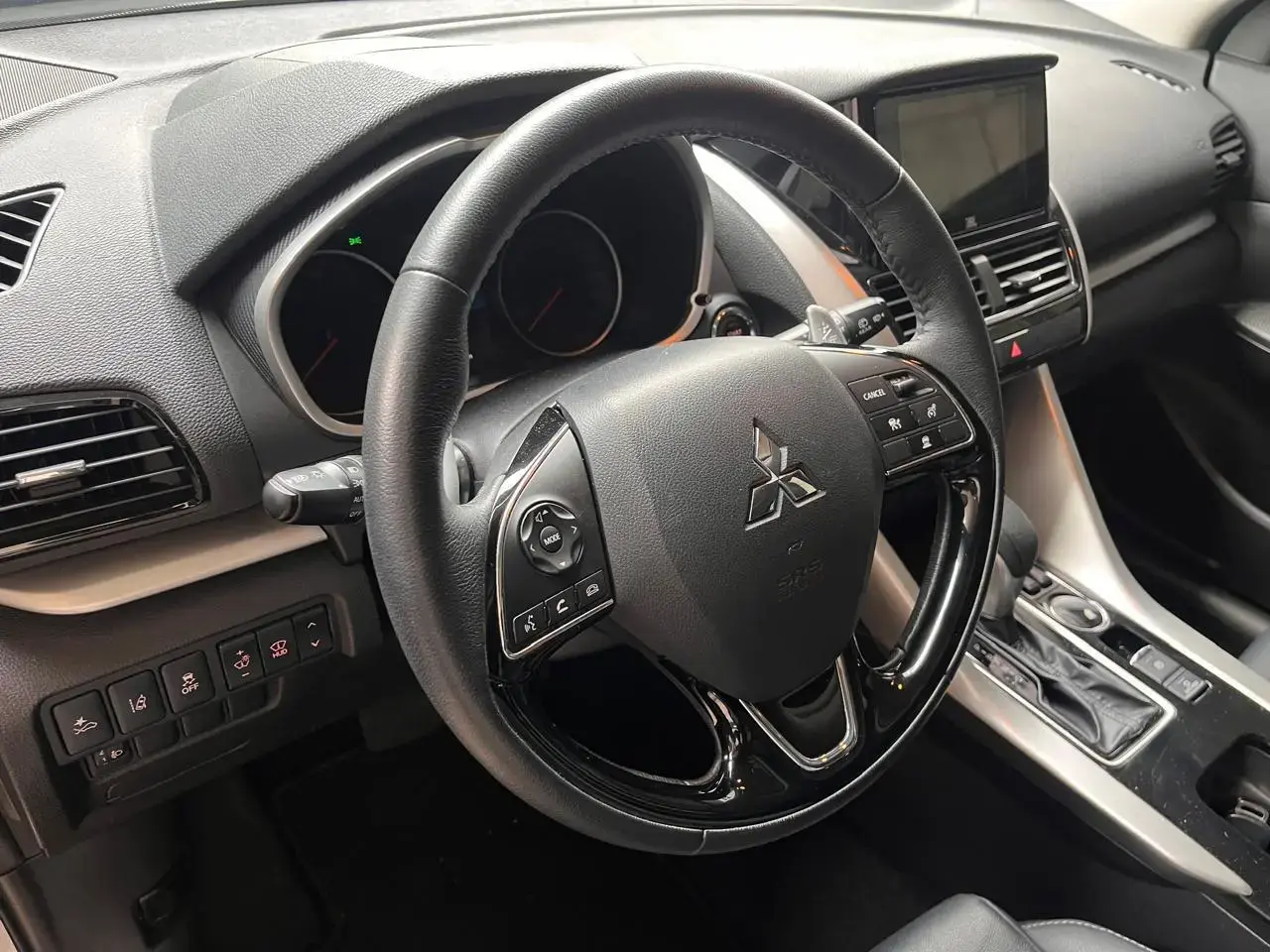 galeria Eclipse Cross