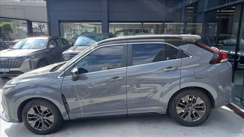 galeria ECLIPSE CROSS
