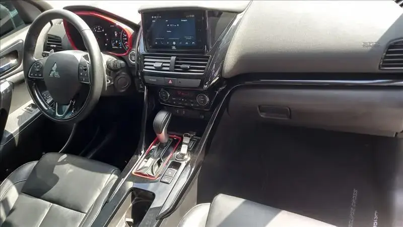 galeria ECLIPSE CROSS