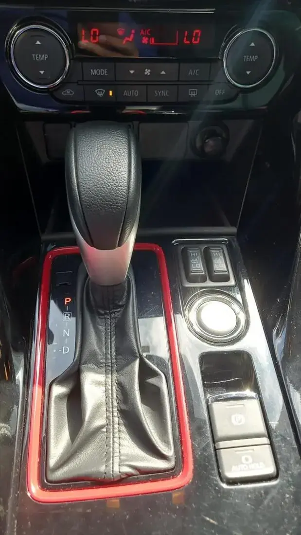 galeria ECLIPSE CROSS