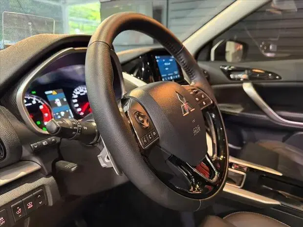 Mitsubishi ECLIPSE CROSS 1.5 MIVEC TURBO GASOLINA HPE-S S-AWC CVT