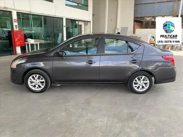 Nissan VERSA 1.6 16V FLEX SV 4P XTRONIC