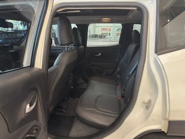 Jeep RENEGADE 1.3 T270 TURBO FLEX SAHARA AT6