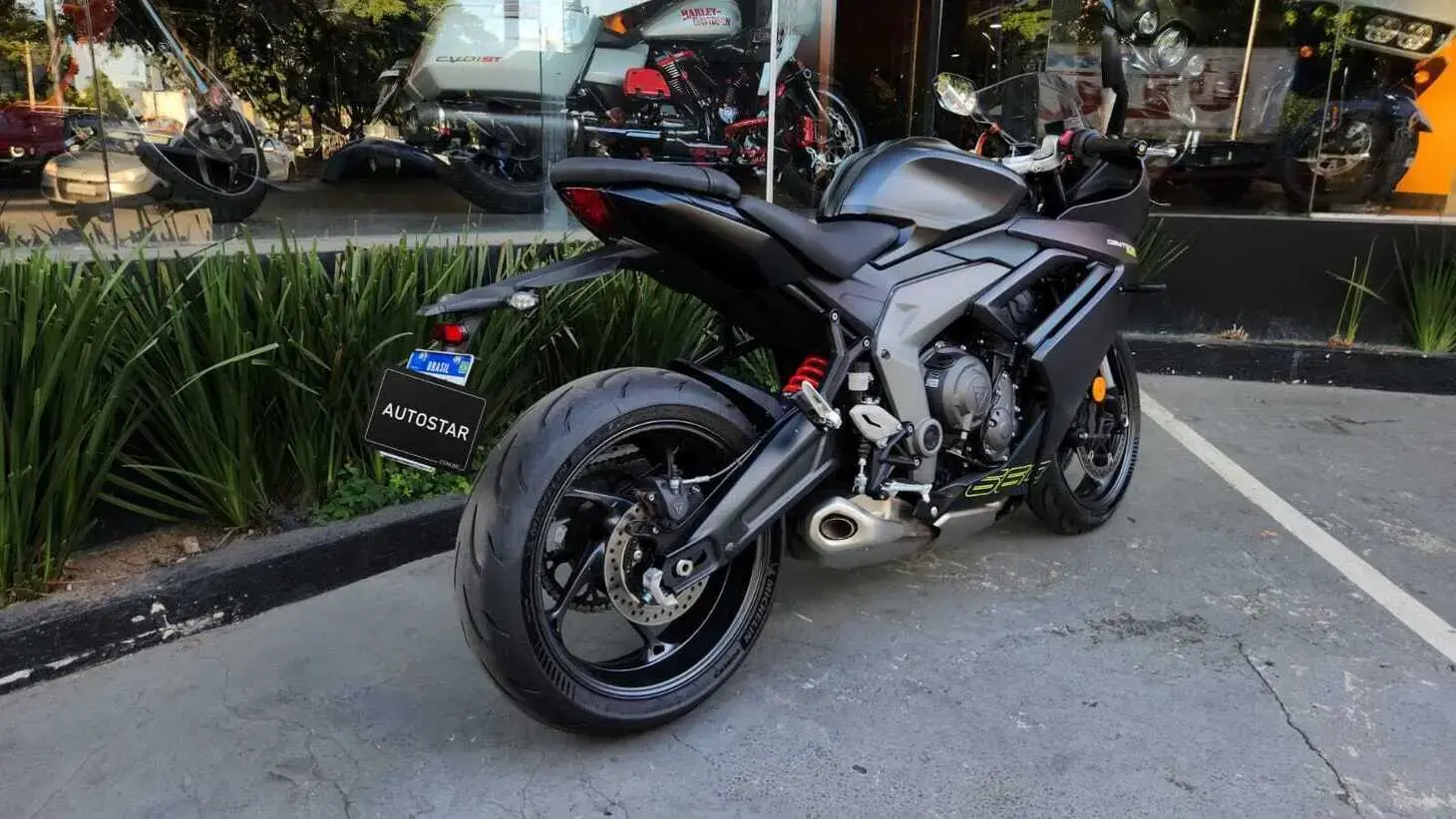 galeria Daytona 660