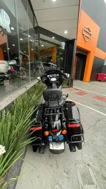 Harley Davidson Street Glide SPECIAL FLHXS