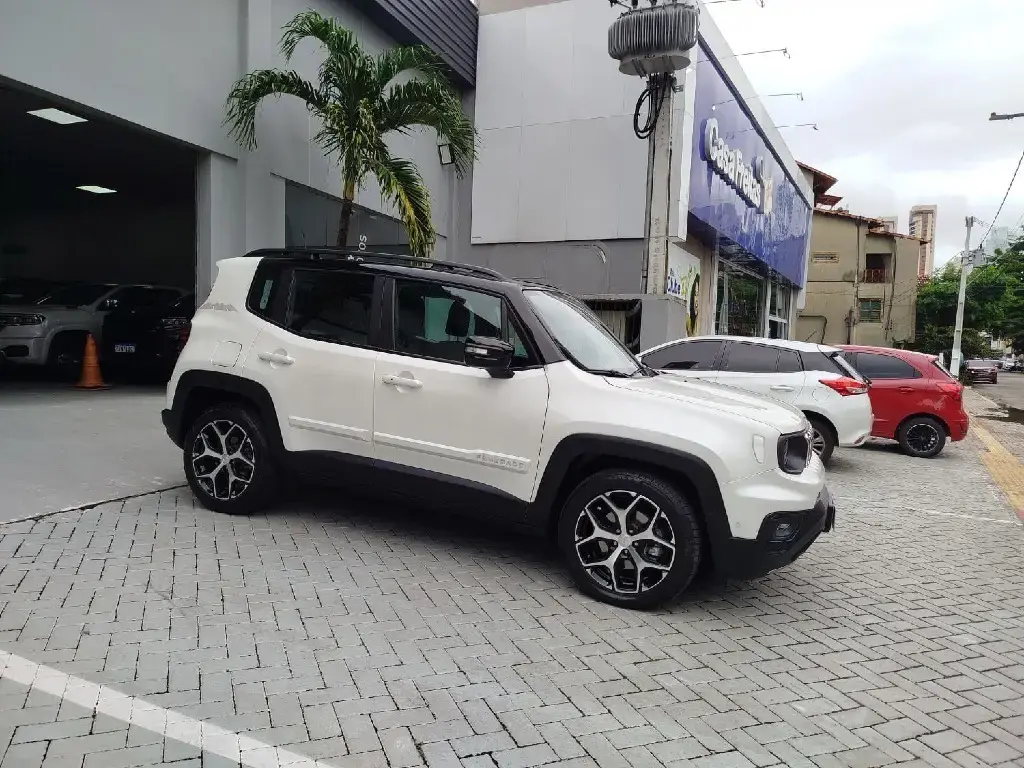 galeria RENEGADE