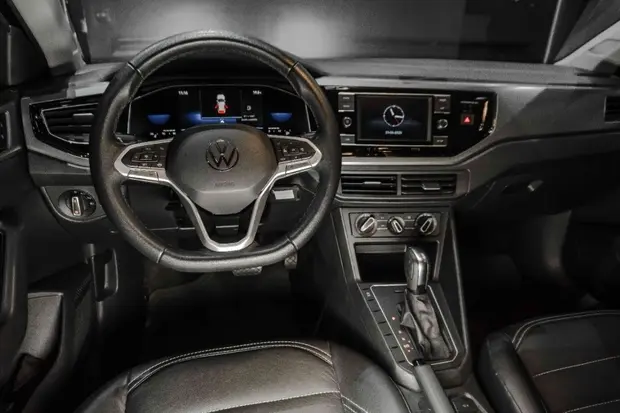 Volkswagen NIVUS 1.0 200 TSI TOTAL FLEX COMFORTLINE AUTOMÁTICO