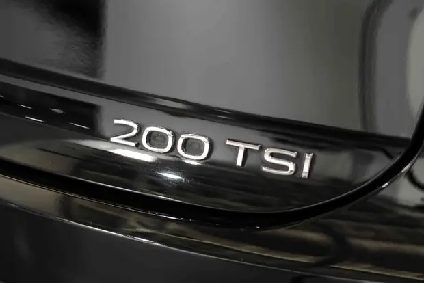 Volkswagen NIVUS 1.0 200 TSI TOTAL FLEX COMFORTLINE AUTOMÁTICO
